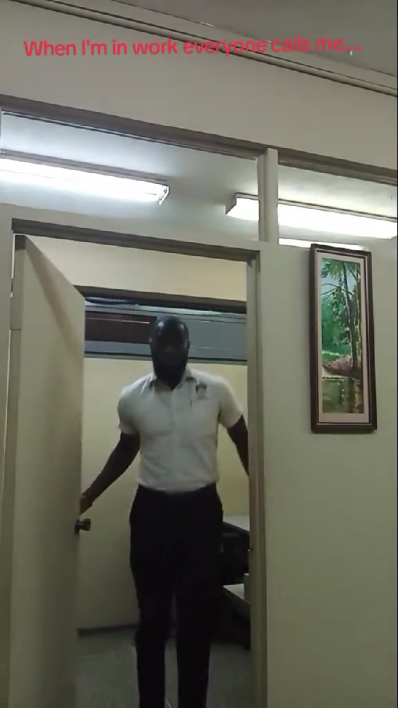 [值得一看]你别说，你还真别说！这哥们长得还真像老詹啊！