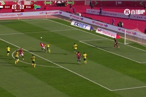 锁定小组第一！十人埃及1-0南非 萨拉赫造点+点射 哈尼半场染红