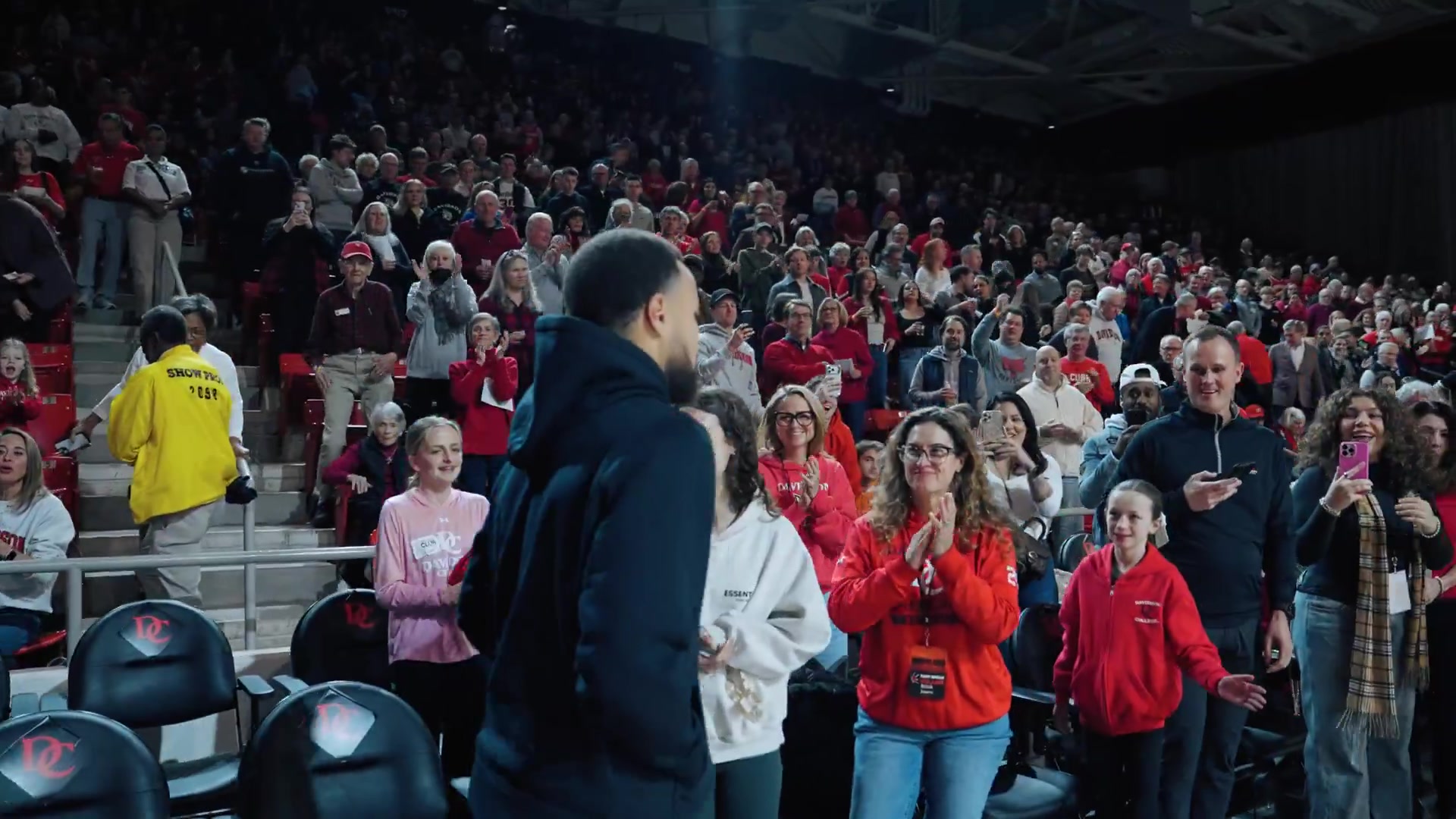 [球场速看]梦开始的地方！库里⬅️重回重返戴维森学院，上脚A