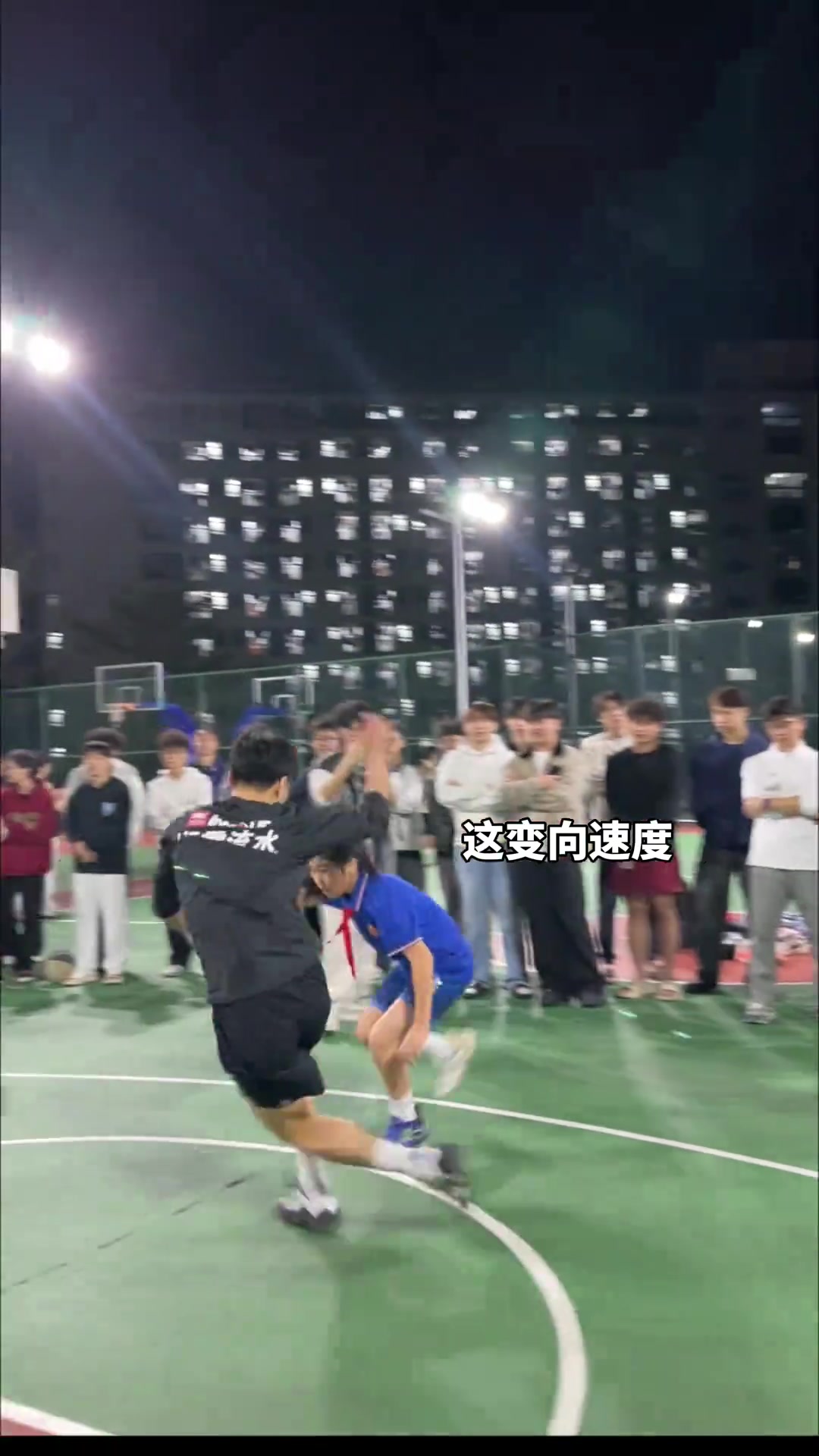 [今日视频]10岁节奏大师！这是见过最小最全面未来篮球之妞