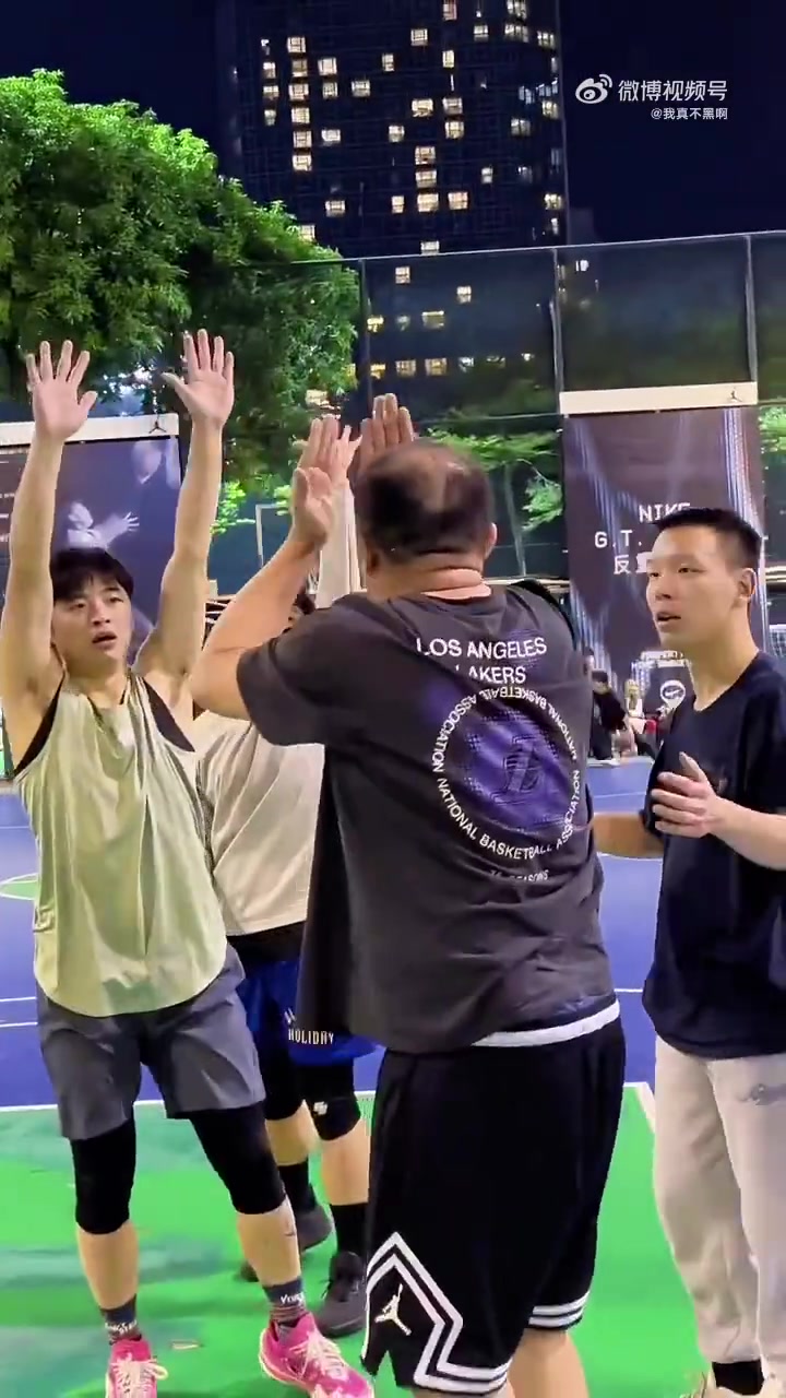 [集锦]野球场建议别这么打，这种突破基本上宁愿犯规也不会让你