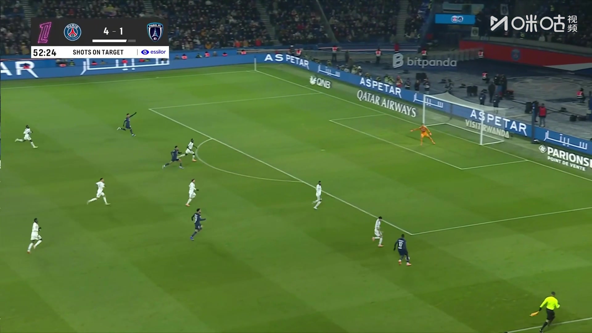 火速回击！登贝莱打门经折射后入网，大巴黎再度领先！