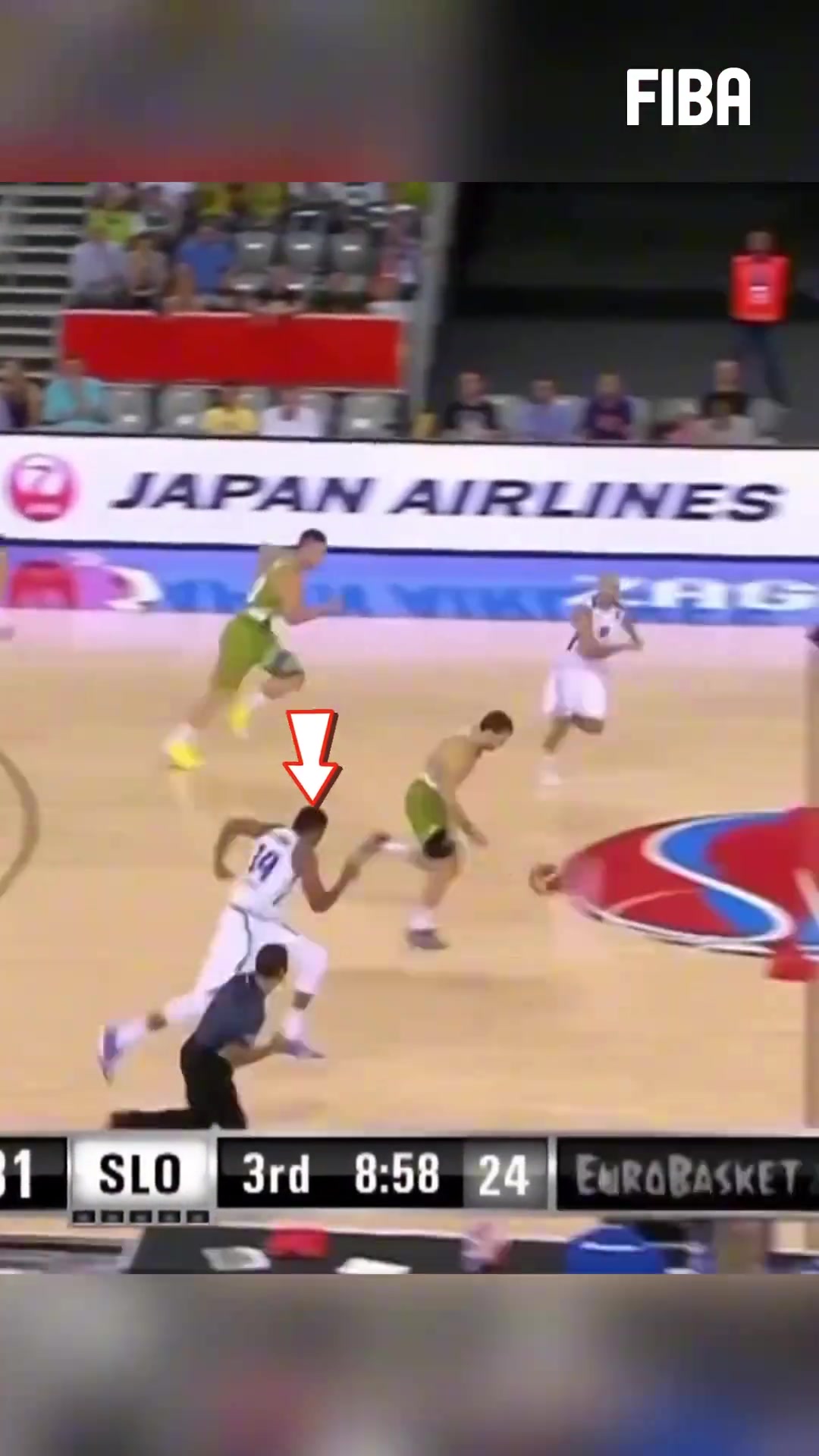 [今日視頻]20歲字母有多快？31歲的他滿(mǎn)眼望去 都是自己20歲影子！