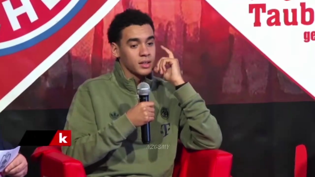 【梅西】穆西亚拉：梅西和内马尔是我最喜欢的球员，要球衣的时候