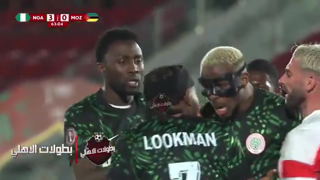 [体育头条]被批缺乏纪律性！镜头抓拍到奥斯梅恩比赛中与卢克曼