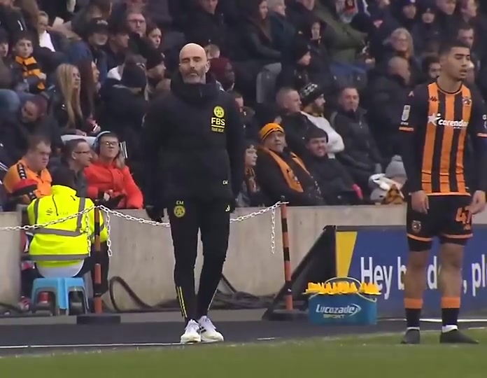 【集锦】这么有缘？！切尔西潜在新帅罗塞尼尔与马雷斯卡曾爆发口