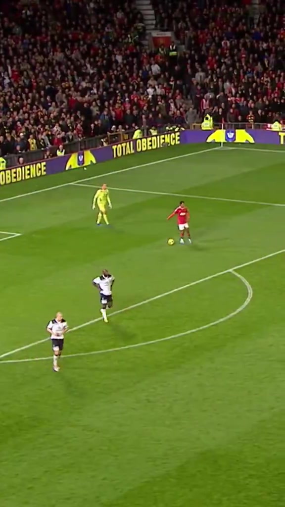 【足球】这是纳尼生涯最轻松的进球吗？