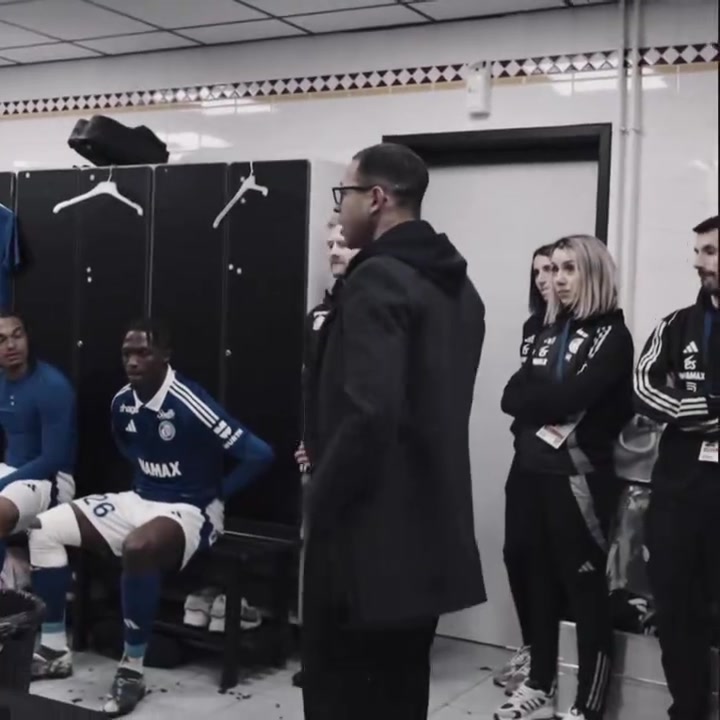 【体育头条】主角气质！优雅中带着威慑力，切尔西新帅罗塞尼尔的球员时期！