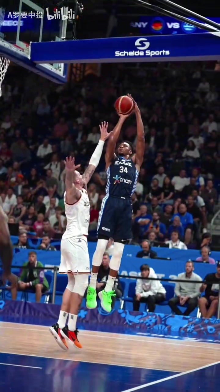 【推荐】人形高达！近距离感受一下字母哥夸张的身体天赋！