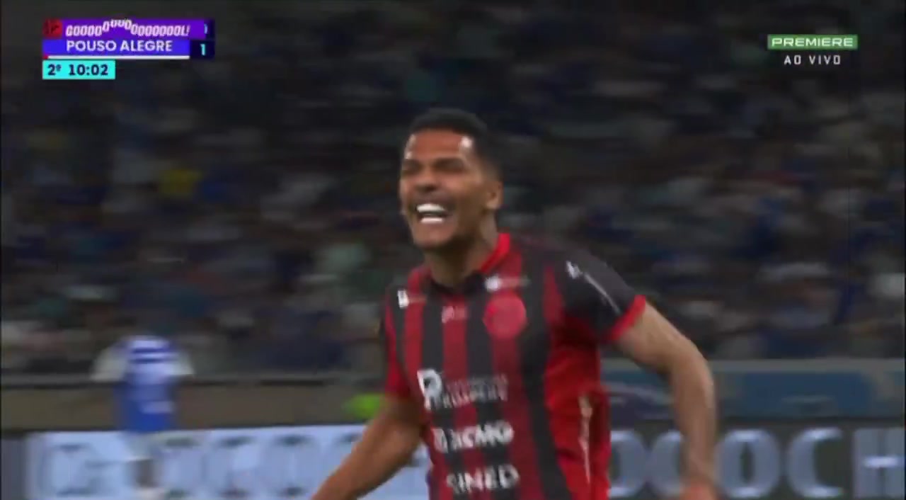 [推荐]万里穿云箭！巴西联赛一记转身重炮轰门，还是前国王联赛