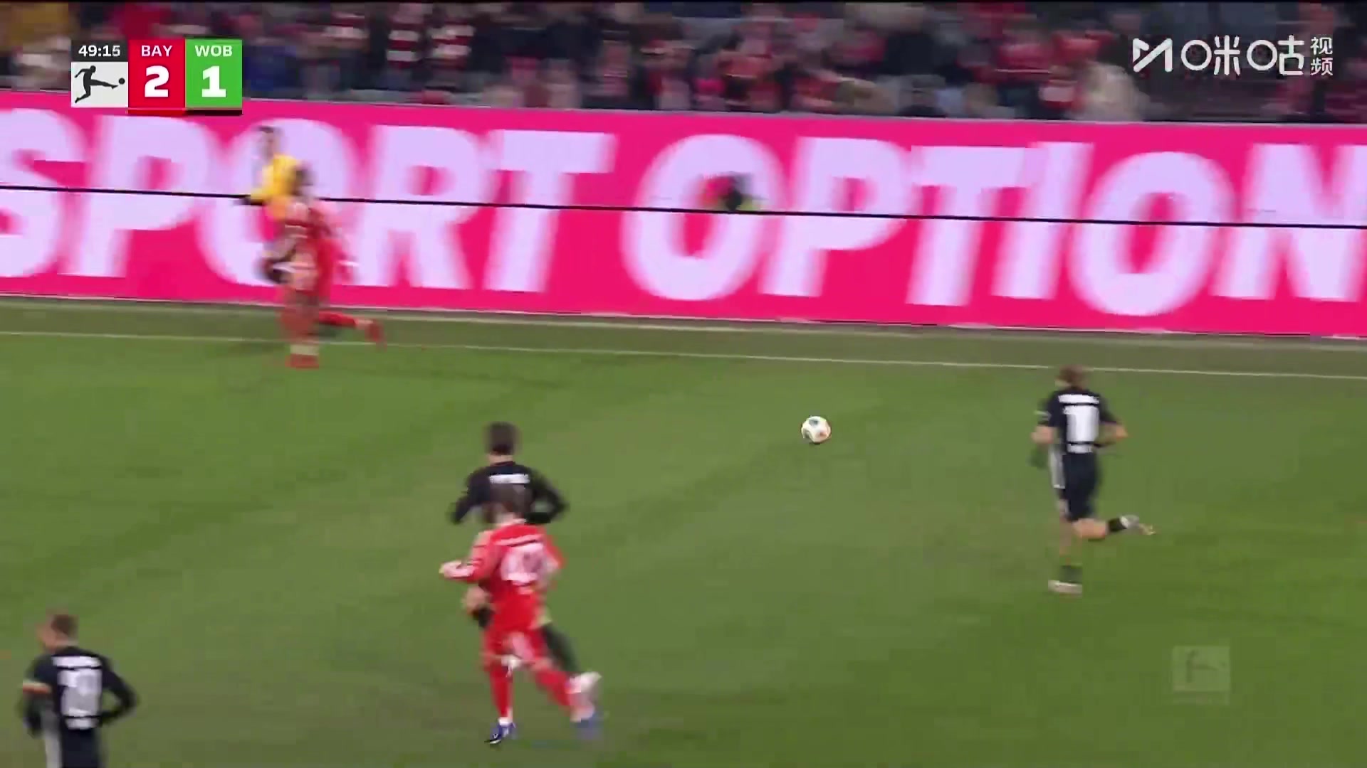 标志性！奥利塞内切兜射轰出世界波，拜仁3-1领先沃尔夫斯堡