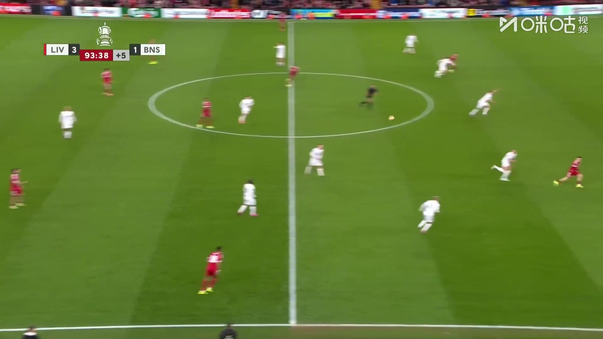 互相传射！索博长传策动，维尔茨助攻埃基蒂克破门