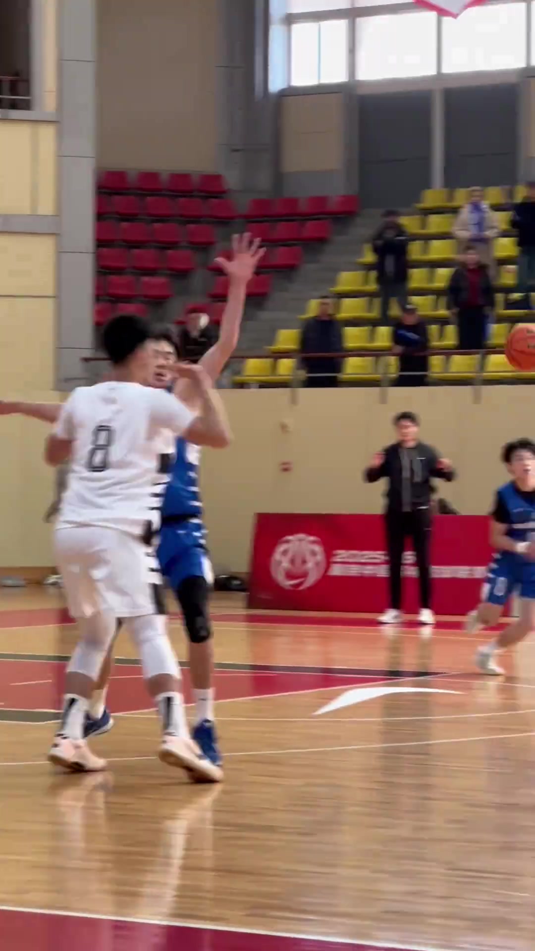 [篮球]7号：敢从我手里切球？