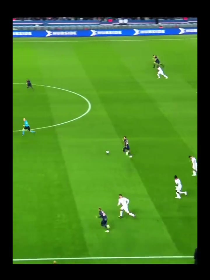 [法甲]你不会想错过他巅峰期的比赛！内马尔无可挑剔的组织属性