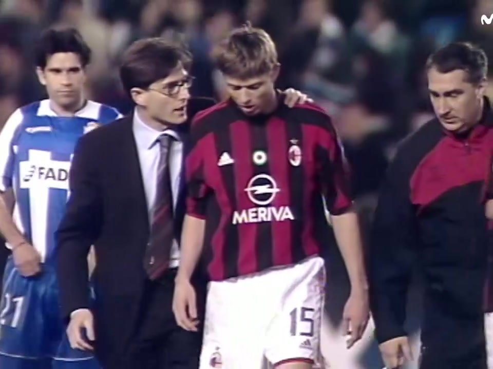 【今日精彩】独树一帜的气质!米⚽兰球迷们还记得这✌️位队医吗 【今日精彩】独树一帜的气质!米⚽兰球迷们还记得这✌️位队医吗