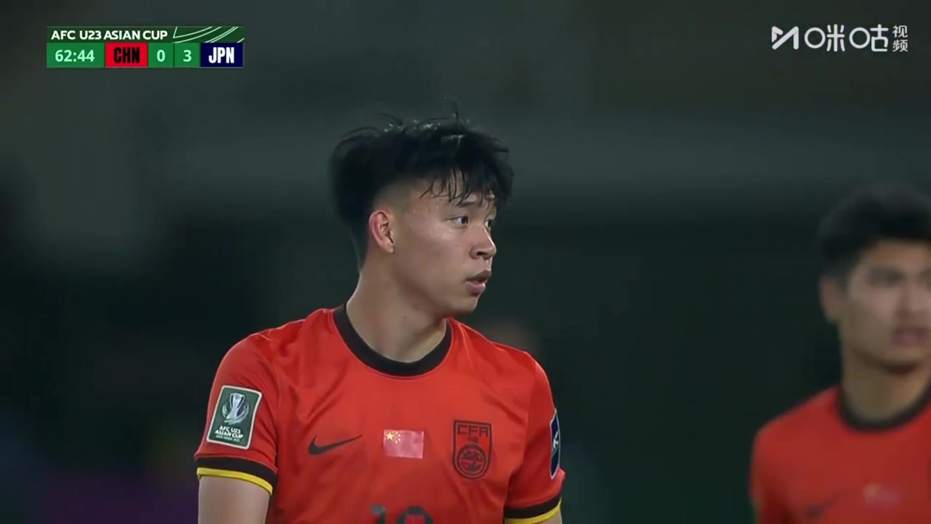 [精彩剪辑]意识问题？王钰栋等球遭对手抢断无奈犯规