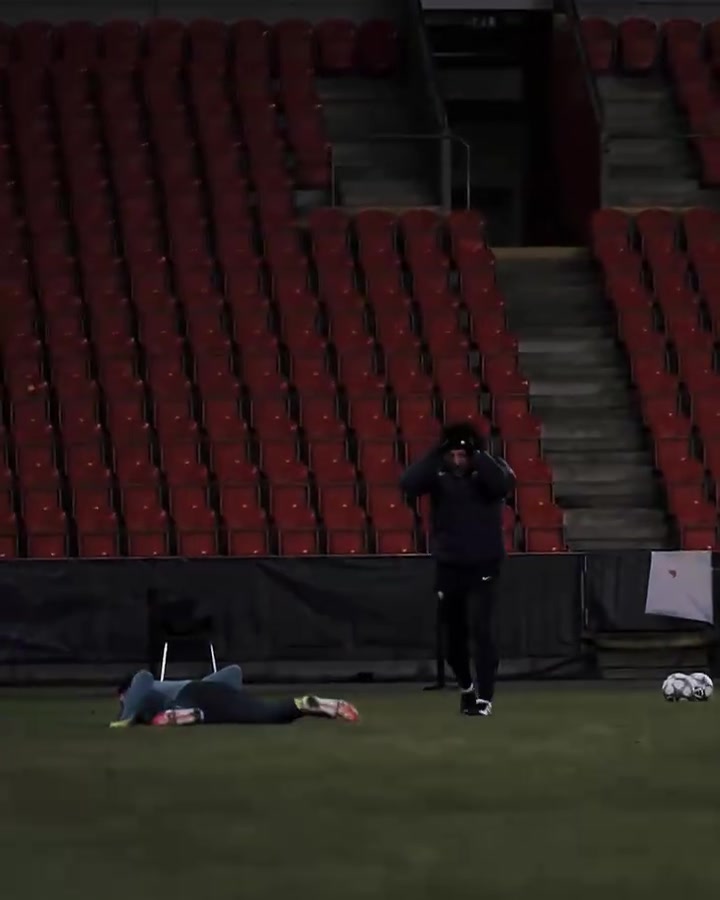 【值得一看】怎能不爱这样的教练！弗里克混剪：外表严肃但内心住