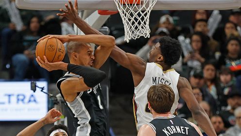  [视频/集锦]今日十佳球-文班亚马逆天隔人砸扣 杜伦迎面残暴