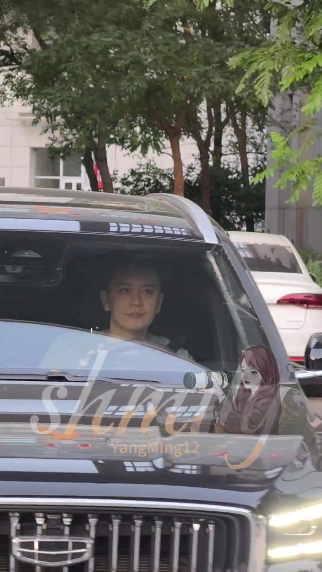 [球迷看点]赞助的？此前CBA总冠军教头杨鸣开着14w的星越被群众拍到