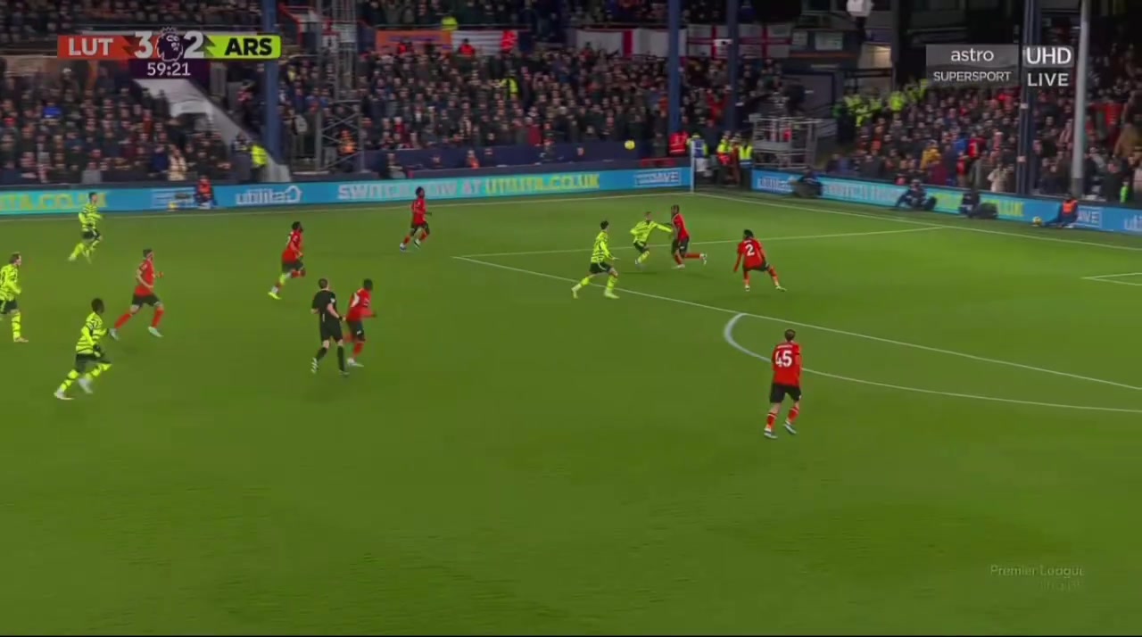 [强势表现]帅哥足球！那⬅️个屡屡制造✌️惊喜的哈弗茨回归了