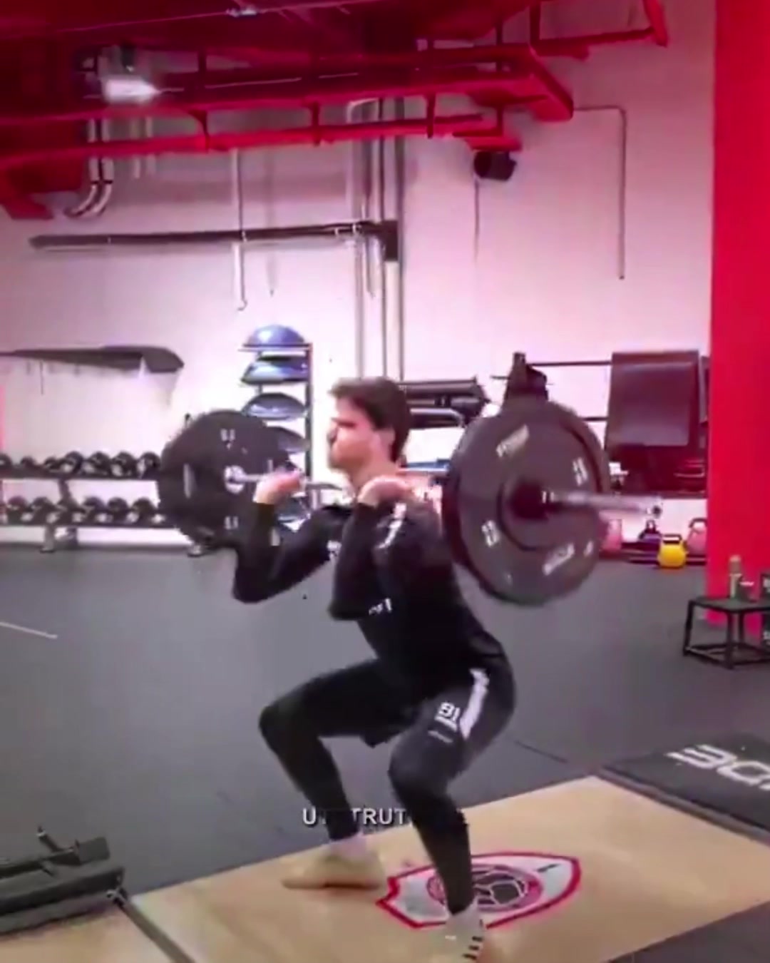 强度拉满！曼联门将拉门斯日常训练视频