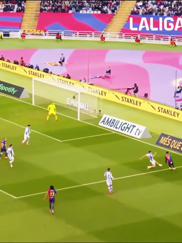 【今日视频】屡试不爽！名场面：亚马尔底线扣球晃倒对手！