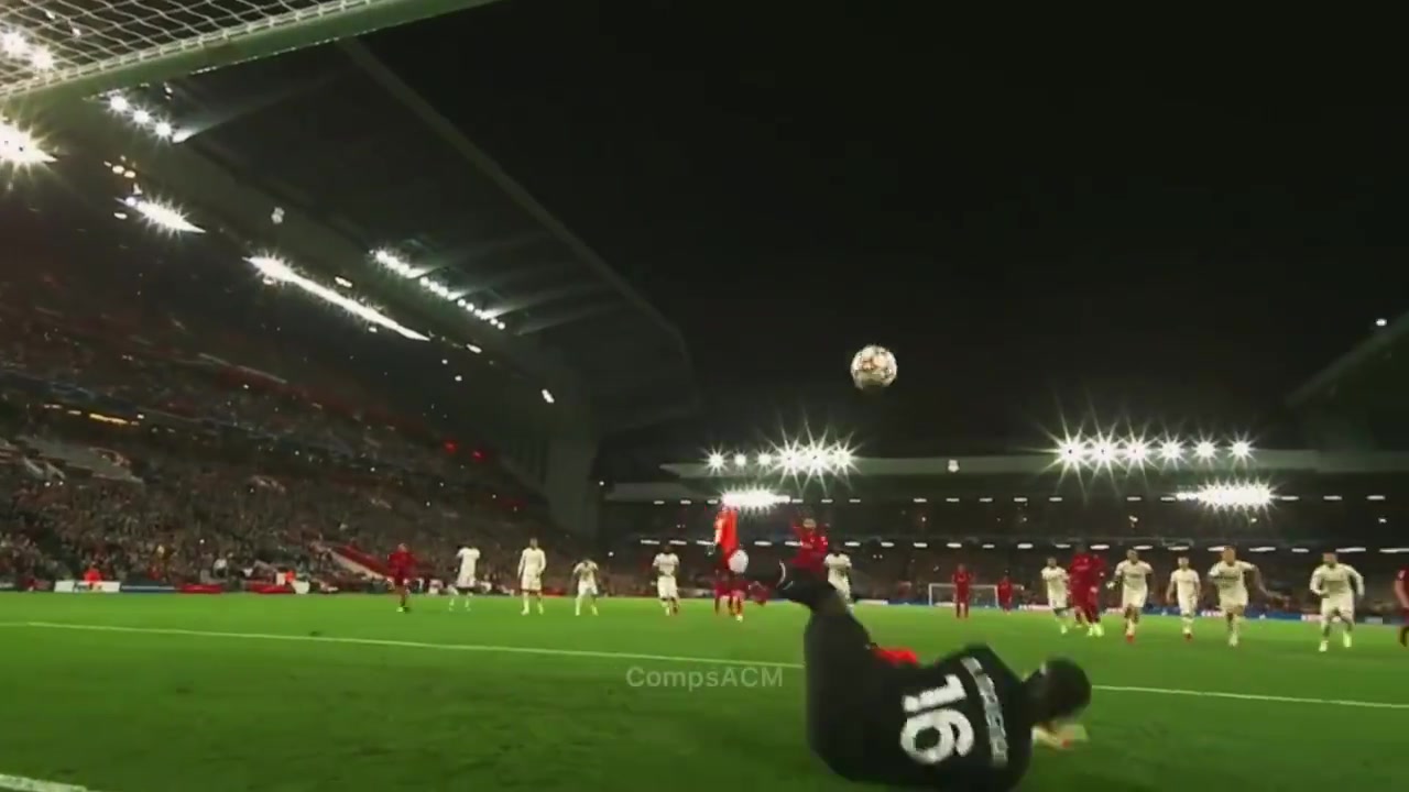 【强势表现】命中⬅️注定的米兰人！⬅️回顾迈尼昂加盟AC米兰