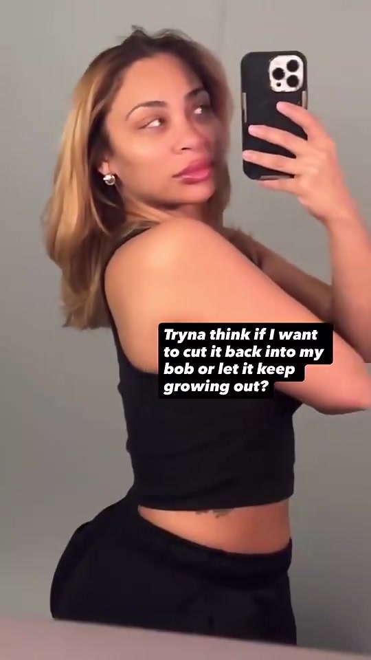 【精彩剪辑】登哥女友此前社媒晒自拍，确实是欣赏不来啊！