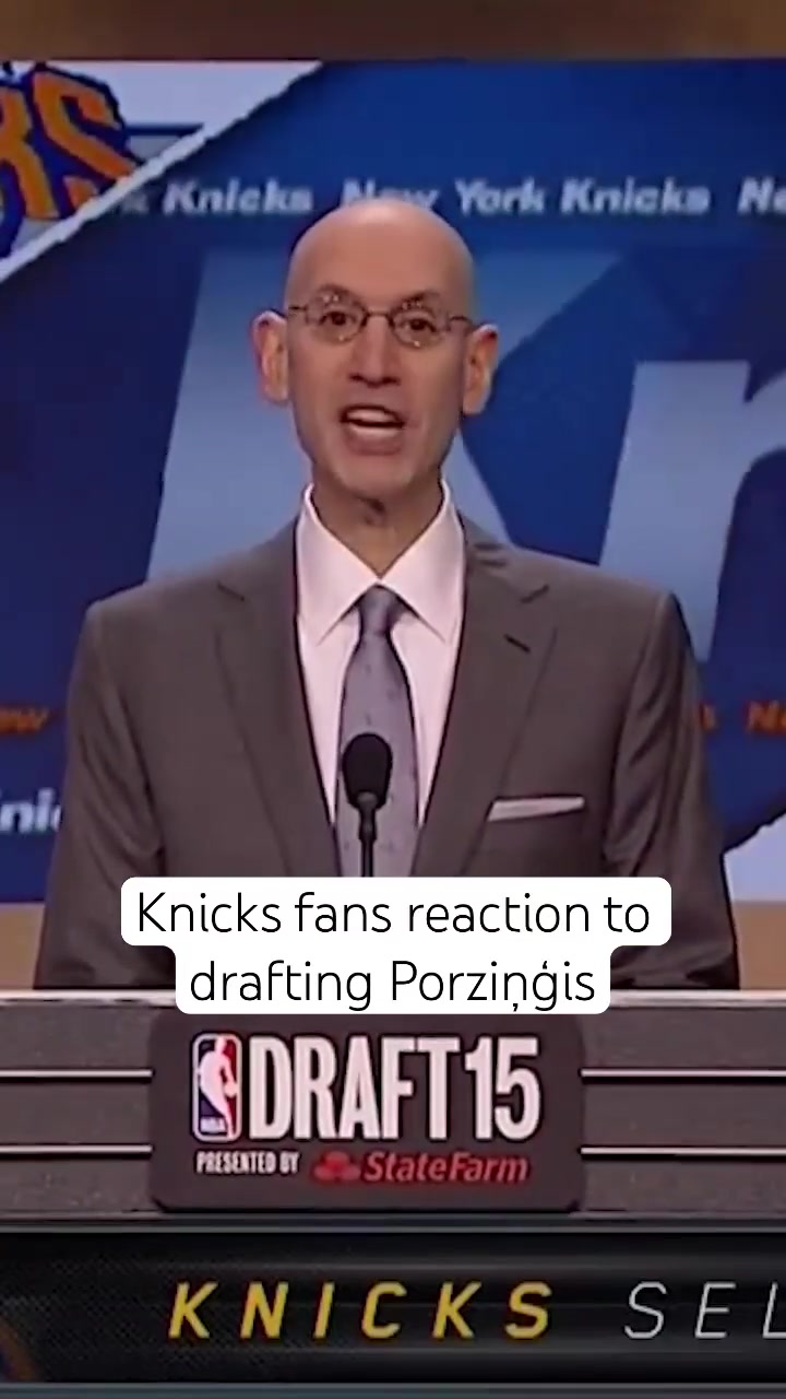 【推荐】NBA选秀大会名场面：尼克斯4号签选波津 小球迷痛哭