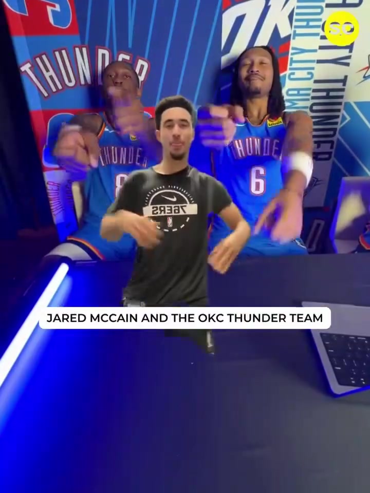 [快速回放]还是年轻❕人的球队！网友恶搞：麦凯恩和雷✨霆众将