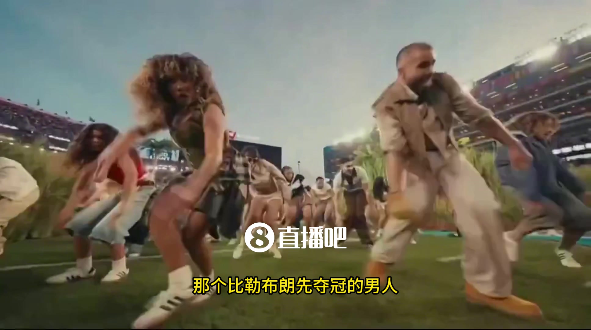 [今日视频]坏兔子在超级碗中场秀调侃詹姆斯：巴里亚在詹姆斯之