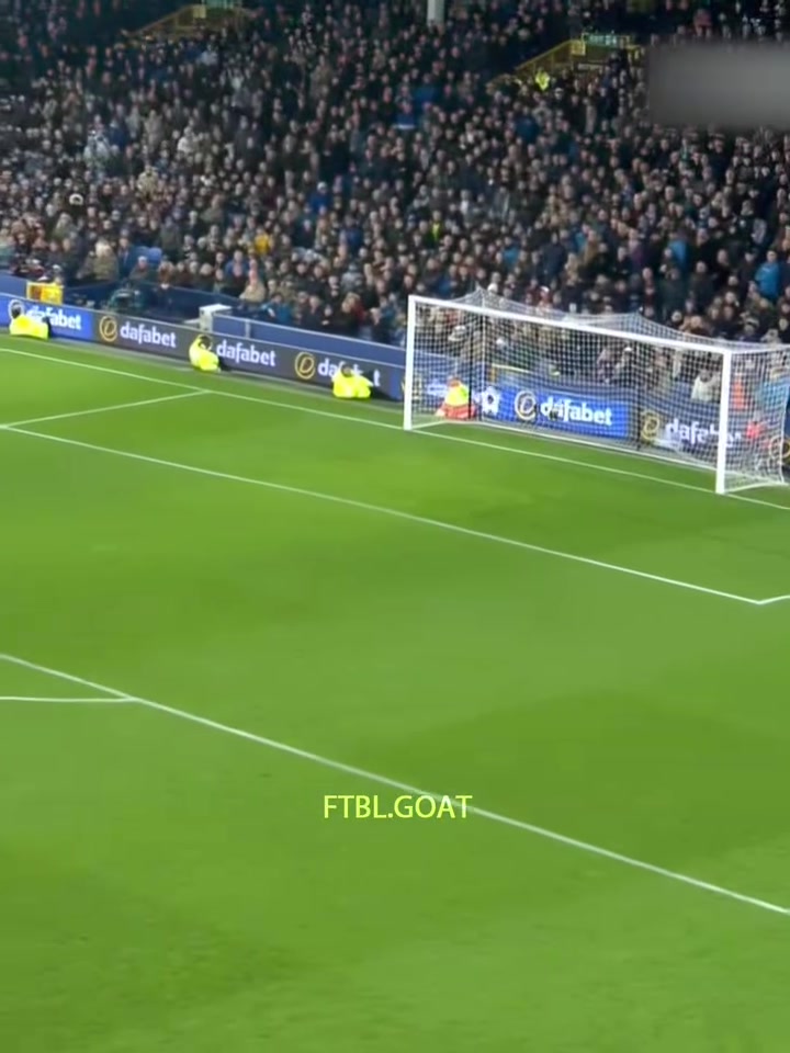 【体育头条】球运来了挡都挡不住！那些沾了一些运气的进球！