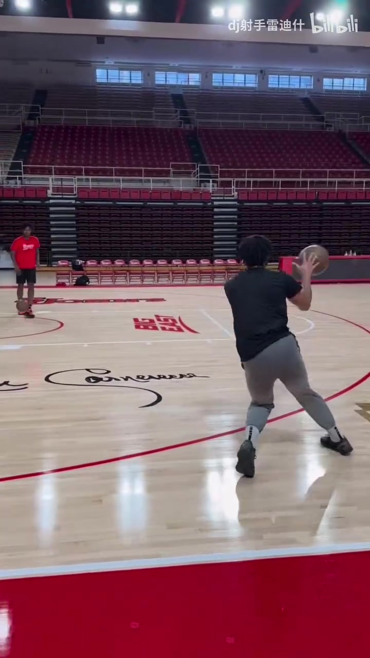 【体育视频】不要低估心如止水的得分手！托马斯的训练合集！