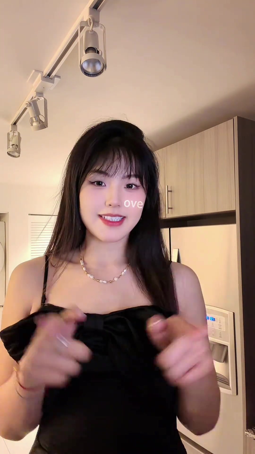 [视频/集锦]女神这手势舞跳进我心里了~