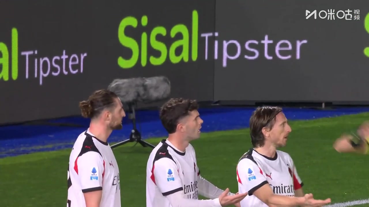 【集锦】意甲-奇克破门菲尔克鲁格失点魔笛绝杀 米兰2-1比萨