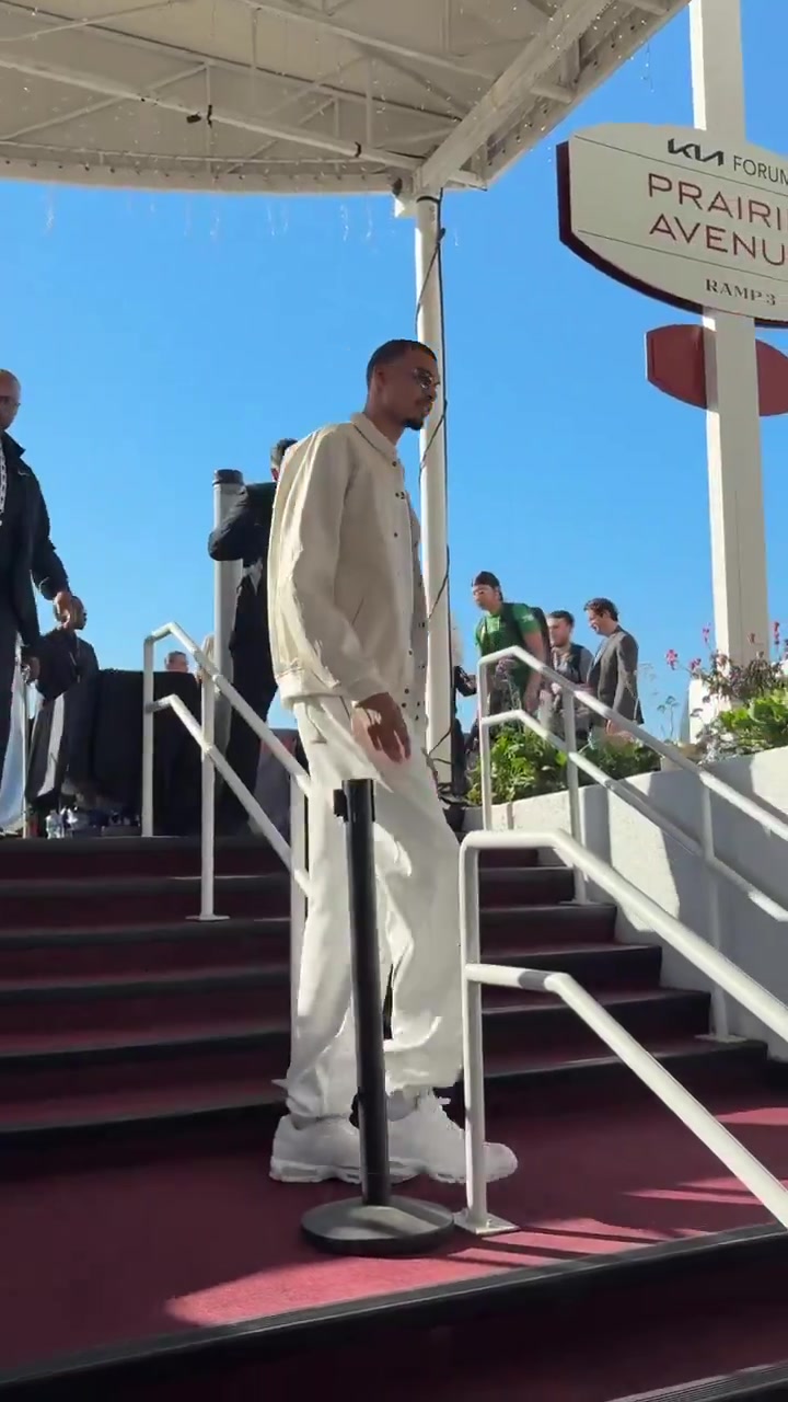 【今日快速集锦】这身高玩➡️这个还是喜感！2米24的文班亚马