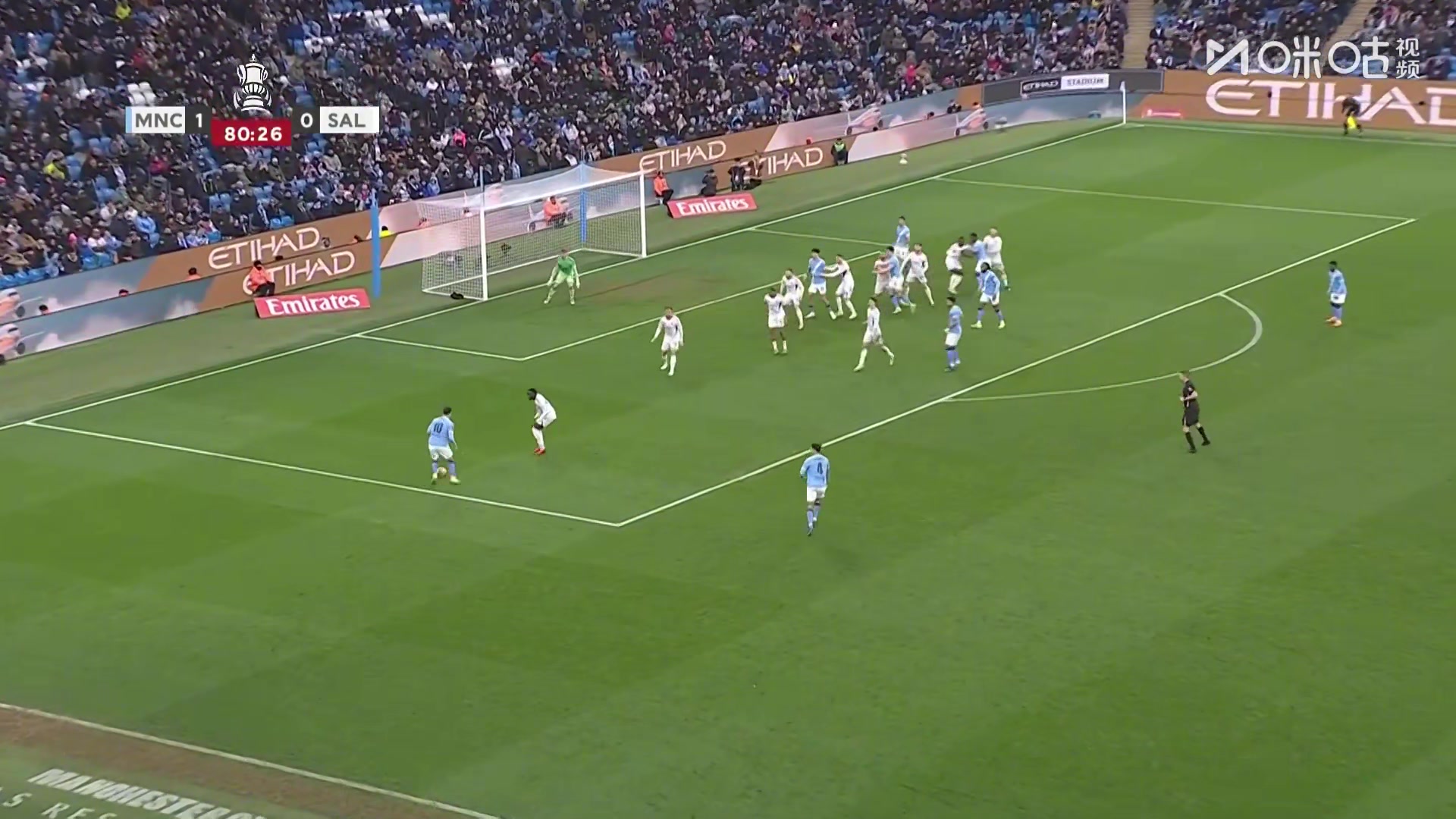 曼城首球！谢尔基传中被扑，格伊门前补射破门！