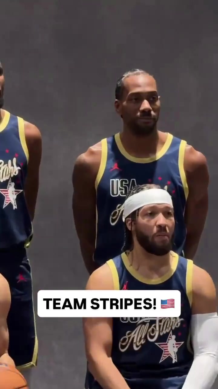 [今日球场视频]今日全明星老牌巨星队拍⬇️摄仅7人组！能否和