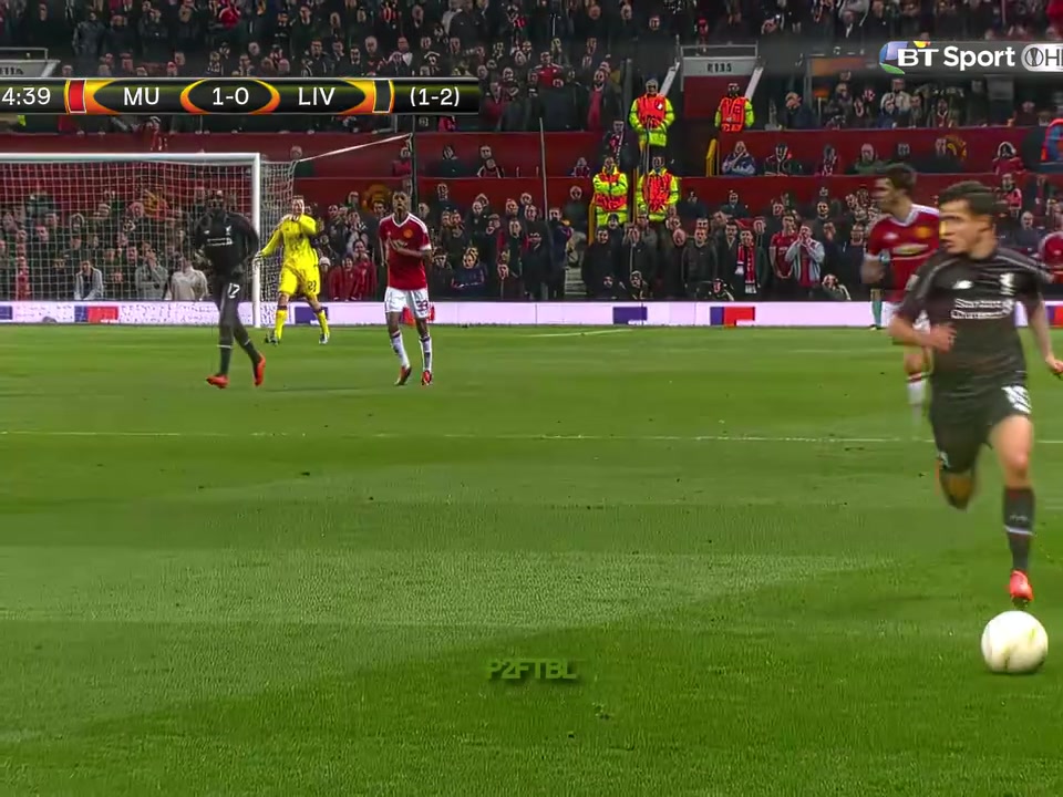 [视频]风采翩翩众人夸！名场面：库蒂尼奥用个人实力征服球迷！