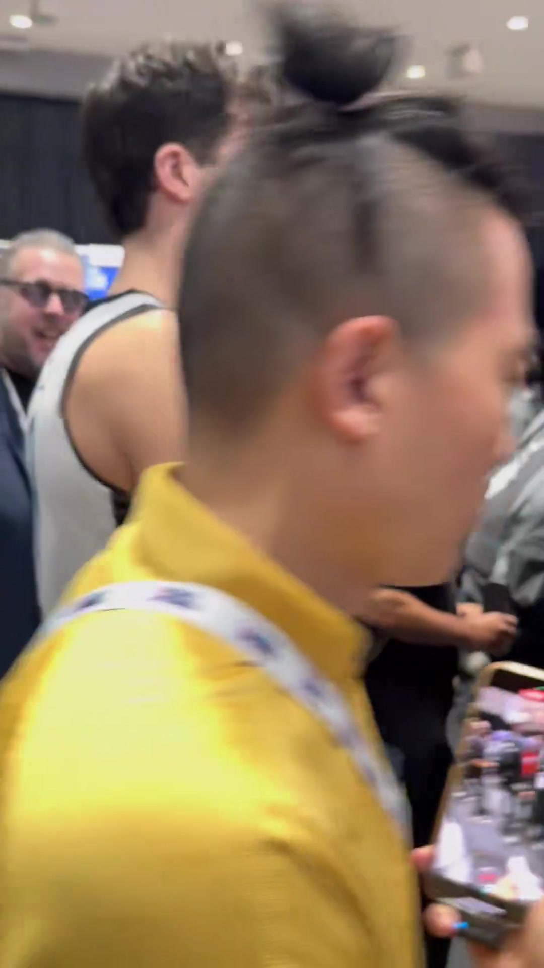 [开拓者]阿夫迪亚第一次参加全明星，看起来似乎有点青涩感啊~