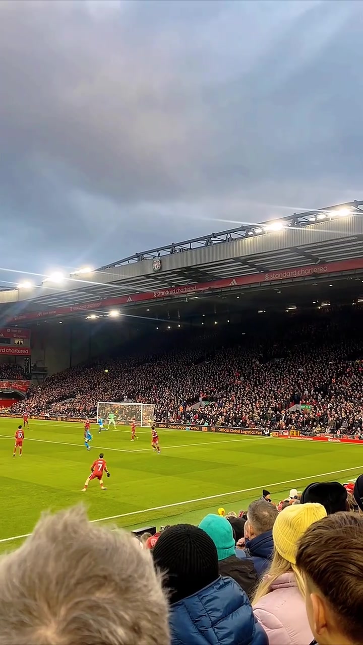 【有道理嘛?】这小技术太赞了！场边视角看维尔茨轻松过掉前来逼