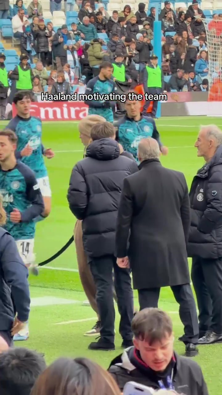 【推荐视频】交际花！足总杯花絮：场边督战的哈兰德！