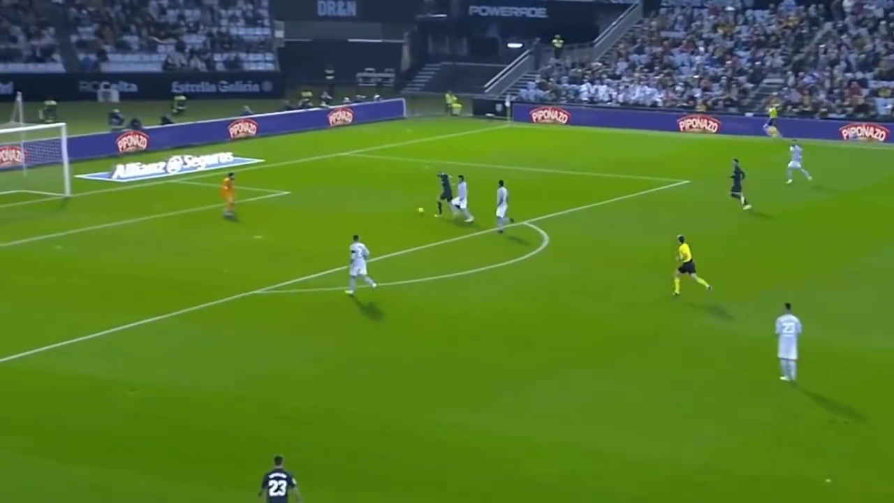 [本泽马]回味无穷！本泽马皇马时期的十佳球！展示全能武器库！