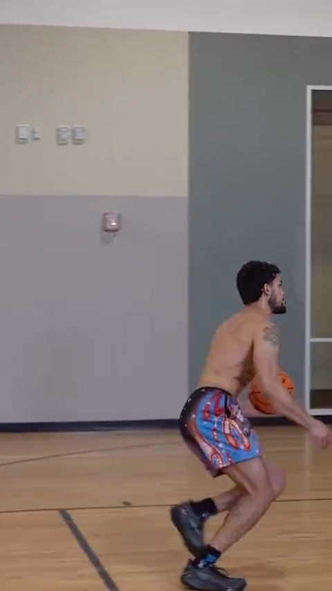 【最新焦点视频】职业⬇️扣将!这个动作拿➡️到NBA扣篮大赛