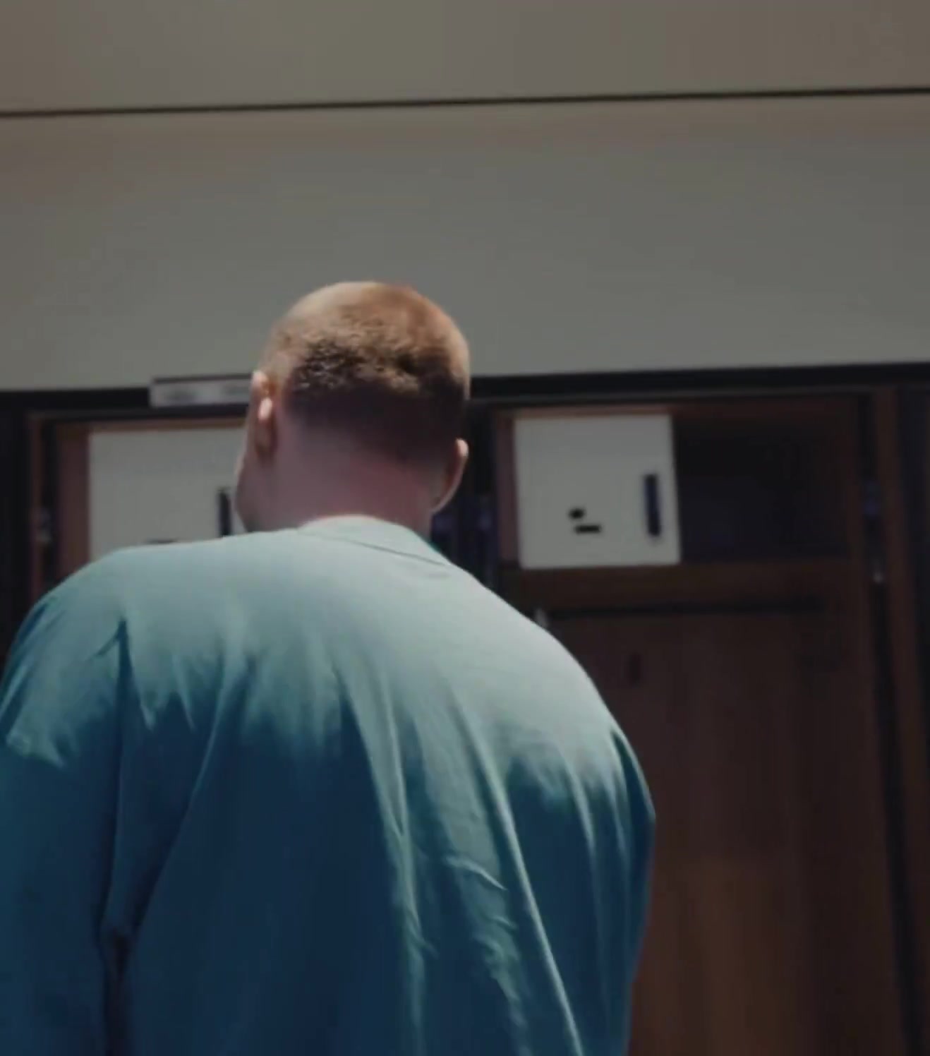 这就把兄弟卖啦约基奇：为啥东契奇啥比赛都看？因为他赌球了