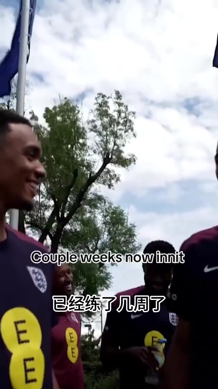 [赛事精彩录]无话不谈！成为俱乐部队友之⚾前的贝林和阿诺德讨