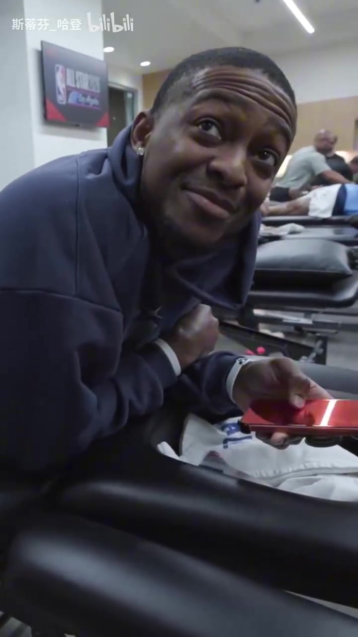 [比赛亮点]福克斯全明星吐✌️槽⚾：我们队全是老家伙！文班：