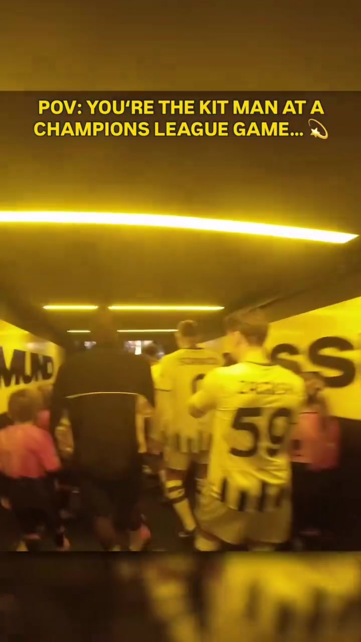 【精彩剪辑】以多特蒙德的后勤视角体验欧冠比赛的开场！