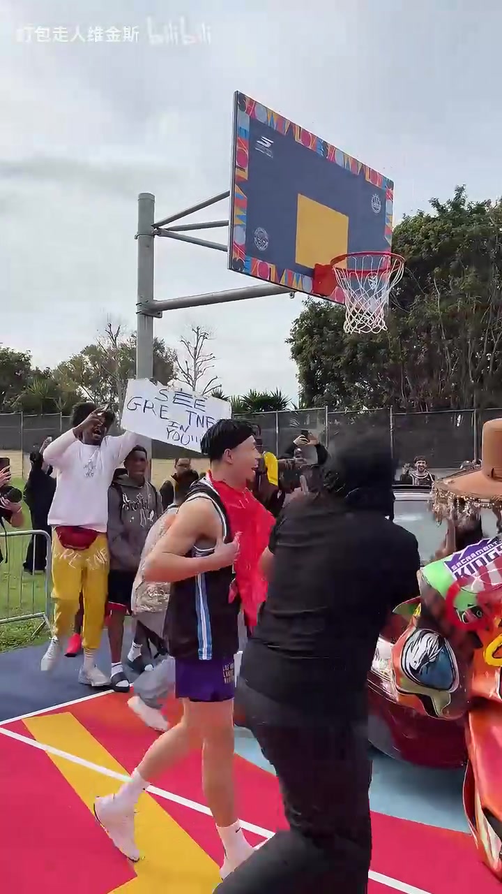 [篮球]不比NBA扣篮大赛差？美国街头的扣篮大赛！