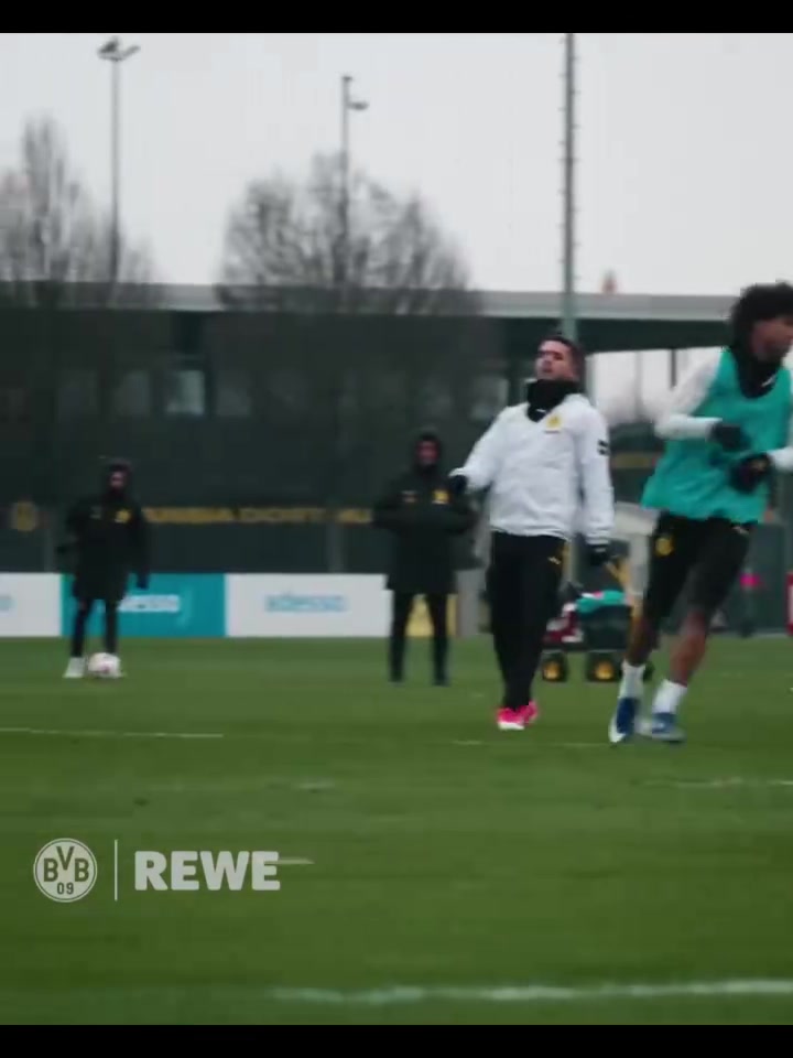 【体育视频】焦点大战！多特蒙德德甲备战莱比锡的训练小样！